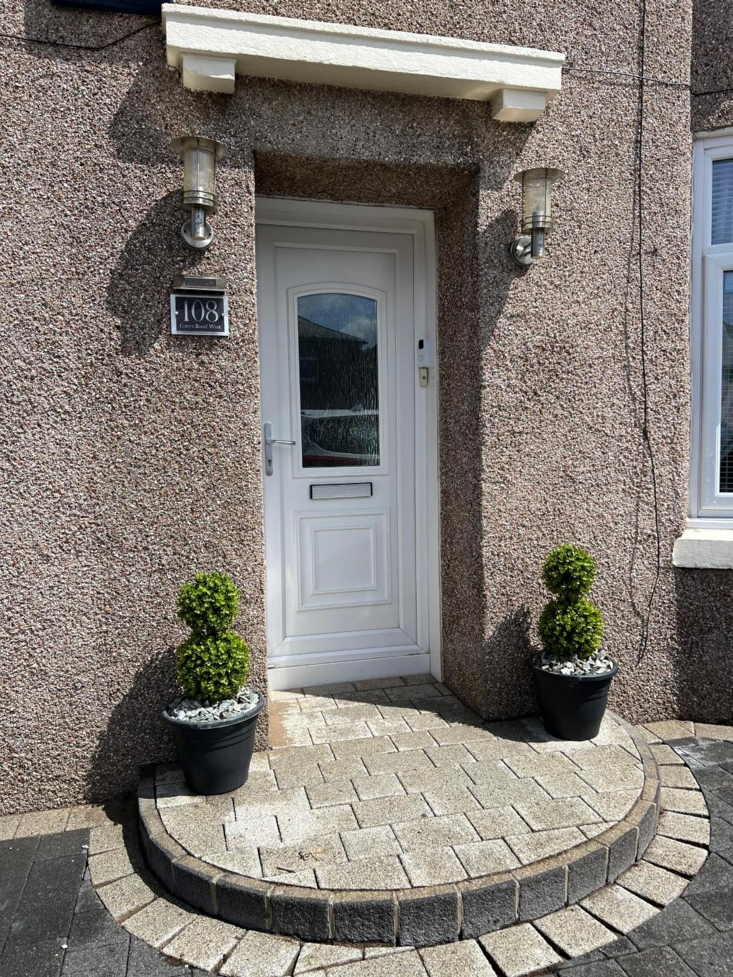 Crewe Apartment - 2 Bed, Free Off Street Parking And Private Garden Edimburgo Exterior foto